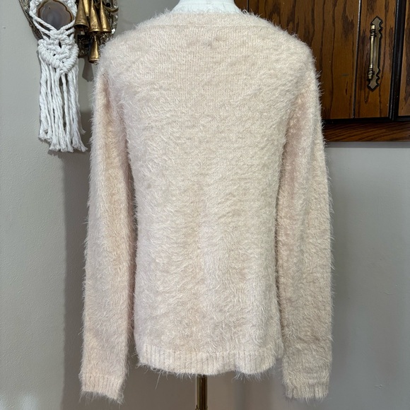 Soft Fuzzy Long Sleeve Pullover V-Neck Sweater Size Small Capezio Balletcore - Picture 5 of 6